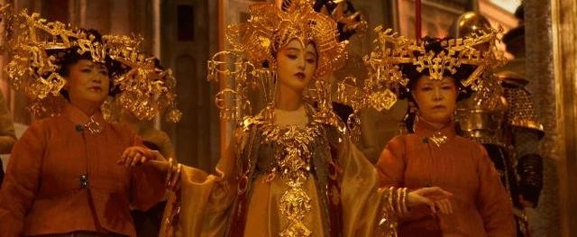Huynh Hieu Minh mo mat thu ba, giao tranh voi ao giap vang hinh anh 5