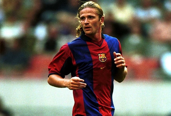 Barca tung co doi hinh toan Phap noi tieng hinh anh 7