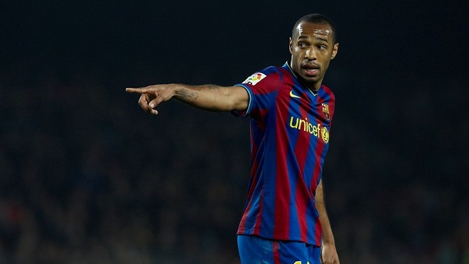 Barca tung co doi hinh toan Phap noi tieng hinh anh 11