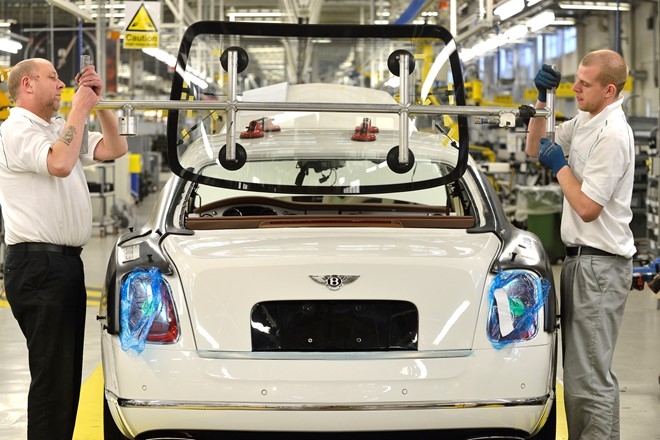 Bentley Ha Noi mien phi dich vu kiem tra xe hinh anh 1