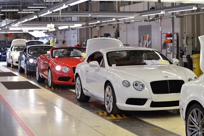 Bentley Ha Noi mien phi dich vu kiem tra xe hinh anh 3