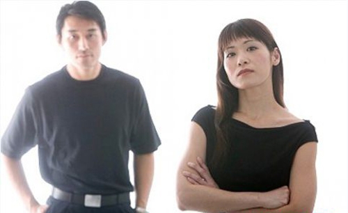 toi tha e cung khong lay chong kem tuoi - 1