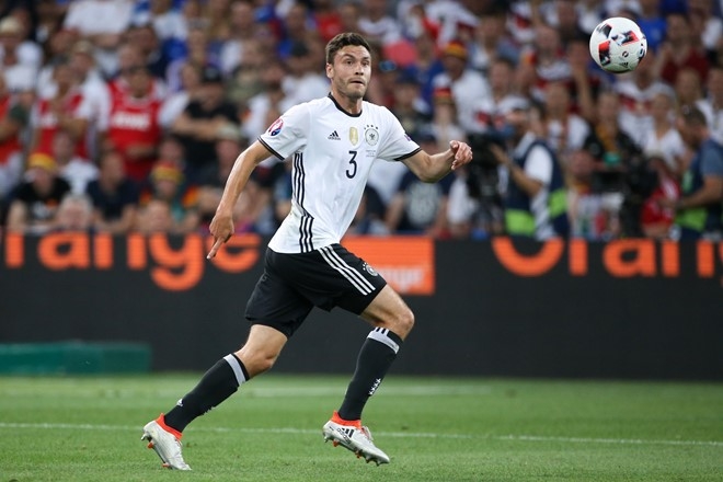Top 10 ngoi sao tang gia chong mat sau Euro 2016 hinh anh 4