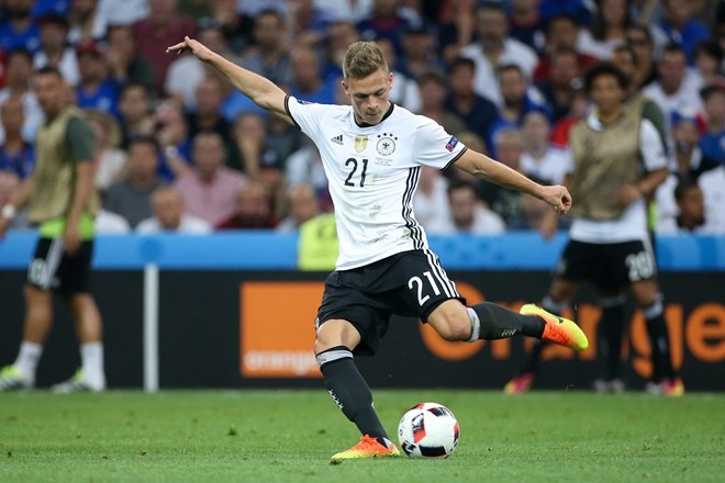 Top 10 ngoi sao tang gia chong mat sau Euro 2016 hinh anh 6
