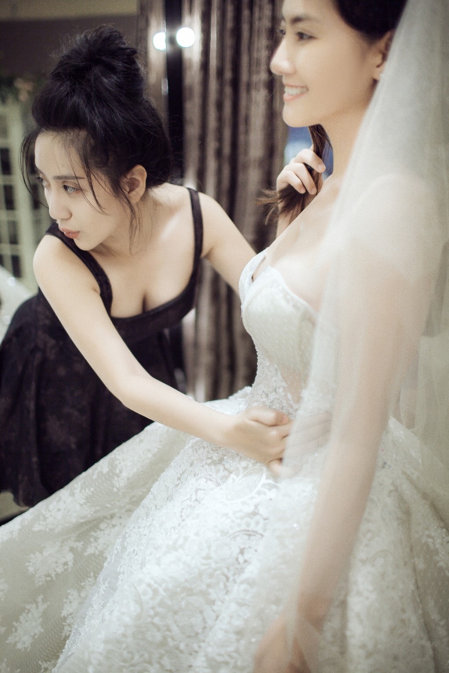 Ong xa dien vien dua Ngoc Lan di thu vay cuoi hinh anh 2