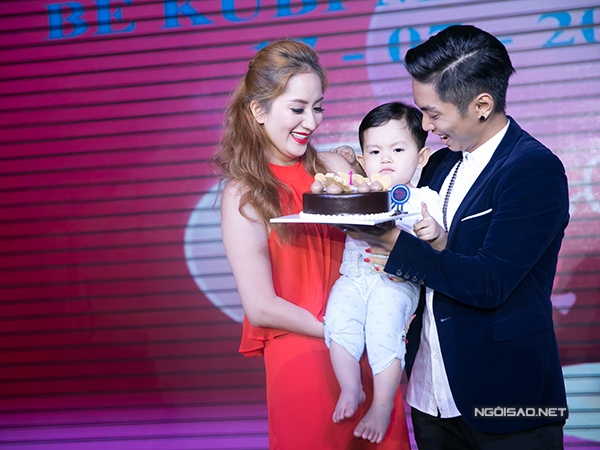 phan-hien-hon-khanh-thi-trong-tiec-thoi-noi-con-trai-5