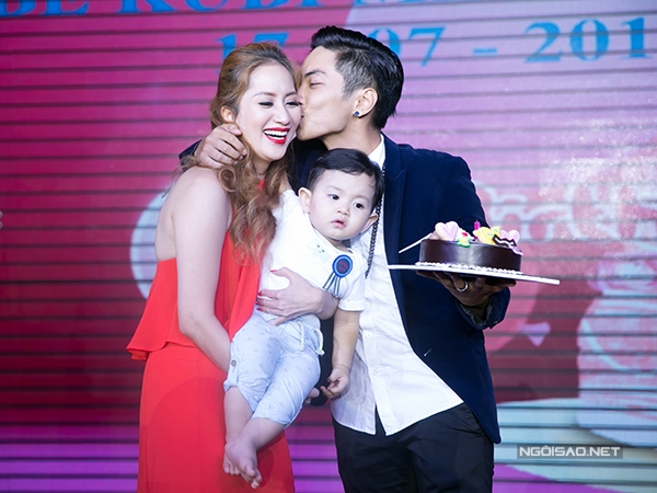 phan-hien-hon-khanh-thi-trong-tiec-thoi-noi-con-trai-8