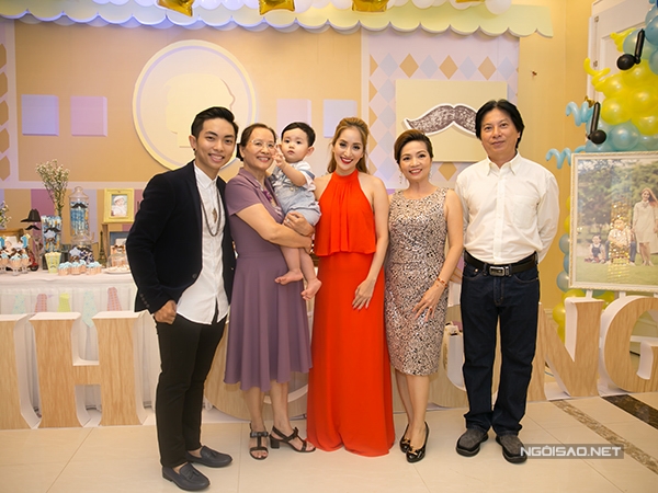 phan-hien-hon-khanh-thi-trong-tiec-thoi-noi-con-trai-9