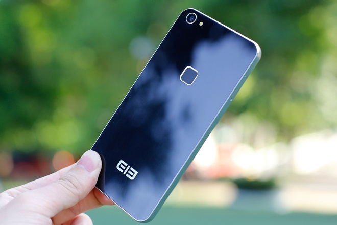 Smartphone có cảm biến vân tay giá rẻ nhất Việt Nam