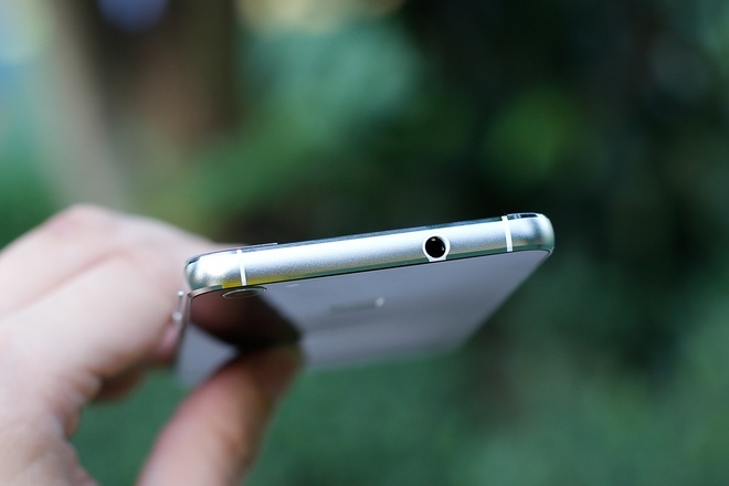 Smartphone có cảm biến vân tay giá rẻ nhất Việt Nam