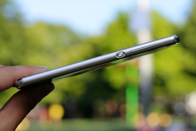 Smartphone có cảm biến vân tay giá rẻ nhất Việt Nam