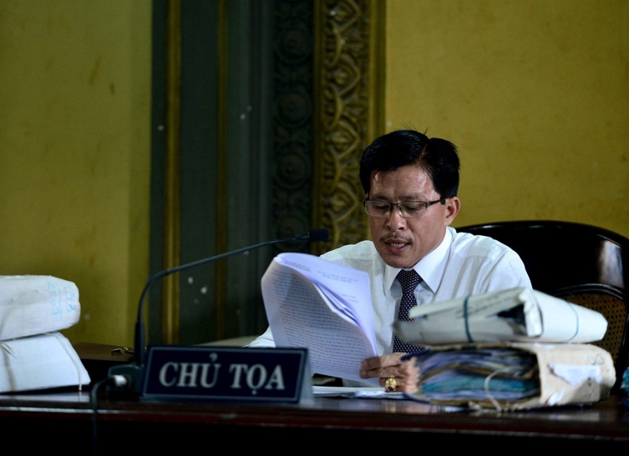 Tham sat Binh Phuoc: Nguoi nha dem di anh nan nhan den toa hinh anh 9