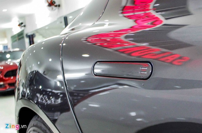 Sieu xe 4 cho ngoi Aston Martin Rapide S dau tien ve Sai Gon hinh anh 8