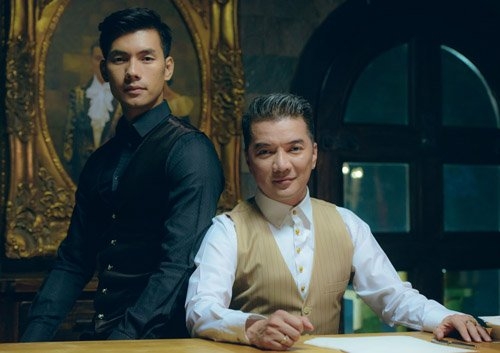 mr. dam ban nude khoe hinh xam dong canh vua dong tinh hinh anh 9