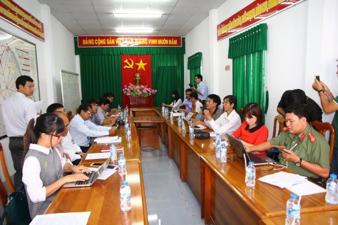 Tạm đình chỉ chức vụ, sinh hoạt đảng 3 thanh tra giao thông 