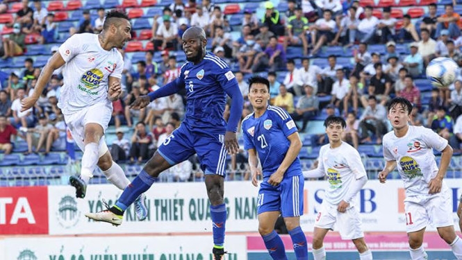 Vòng 17 V-League: Hải Phòng đá xấu, thua bẽ mặt SHB Đà Nẵng