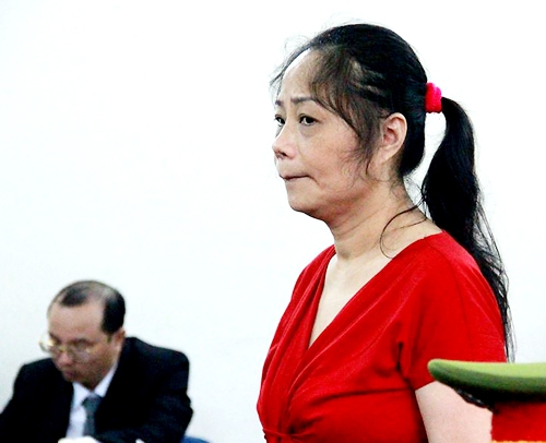 hoa-hau-quy-ba-tuyet-nga-linh-15-nam-tu