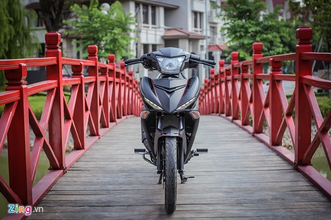 Exciter 150 Matte Black cung co vi the 'Vua duong pho' hinh anh 2