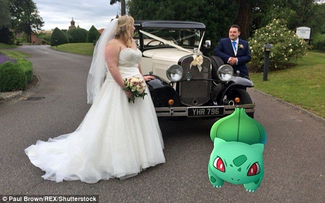 co dau sung sot khi le cuoi thanh dau truong pokemon hinh anh 7
