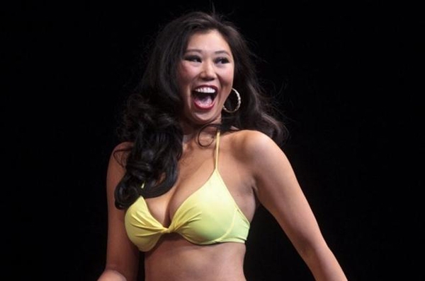 co-gai-trung-quoc-bi-che-vi-xau-khi-dang-quang-miss-michigan-8
