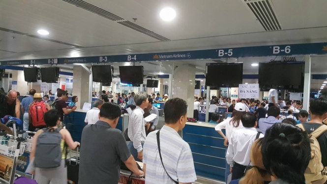 Màn hình sân bay bị tấn công, ​dữ liệu khách hàng Lotusmiles gặp nguy 
