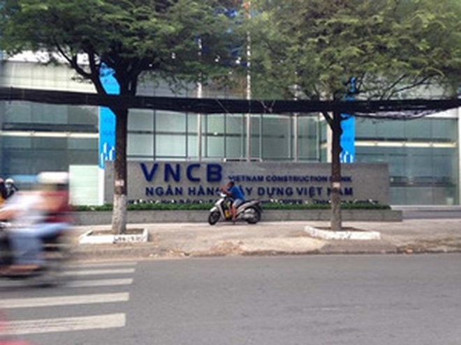 Vì sao Phạm Công Danh bỏ ra hơn 4.000 tỷ để mua ngân hàng lỗ lũy kế và âm vốn?