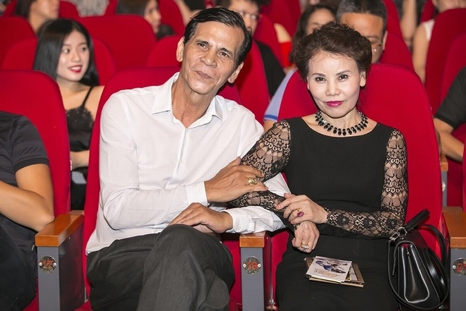 Á hậu Tú Anh công khai bạn trai thiếu gia