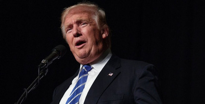 Tỉ phú Donald Trump lại gây bão dư luận