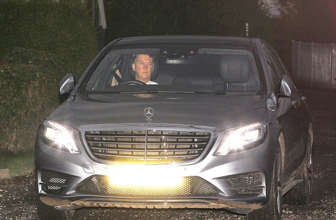 Ibrahimovic dùng xe cũ của Van Gaal - ảnh thể thao