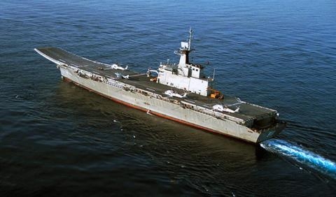 Nhung tau san bay lon nhat the gioi hien nay