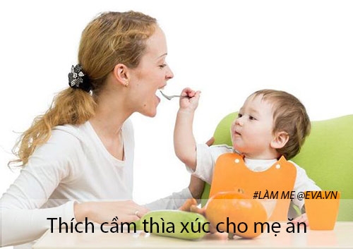 10 hanh dong nho nhung la dau hieu chung minh be so sinh cuc yeu me - 6