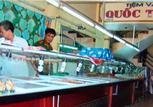 siêu trộm miền Tây, vàng, tiệm vàng, cướp, điều tra, xử lý