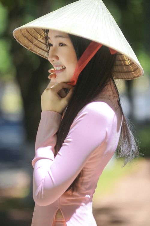 Nét dịu dàng của 'nàng thơ xứ Huế' thi Hoa hậu Việt Nam