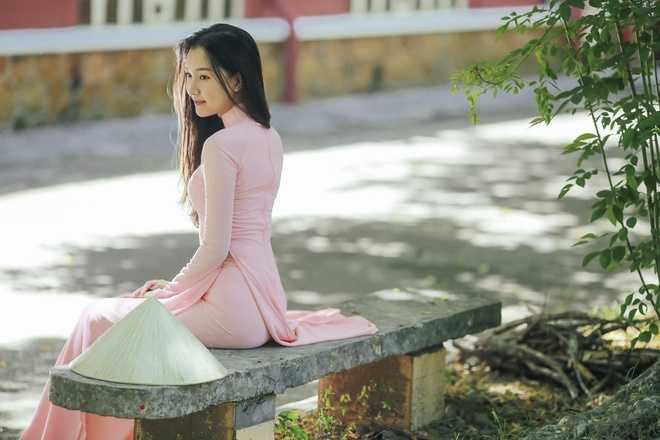 Nét dịu dàng của 'nàng thơ xứ Huế' thi Hoa hậu Việt Nam