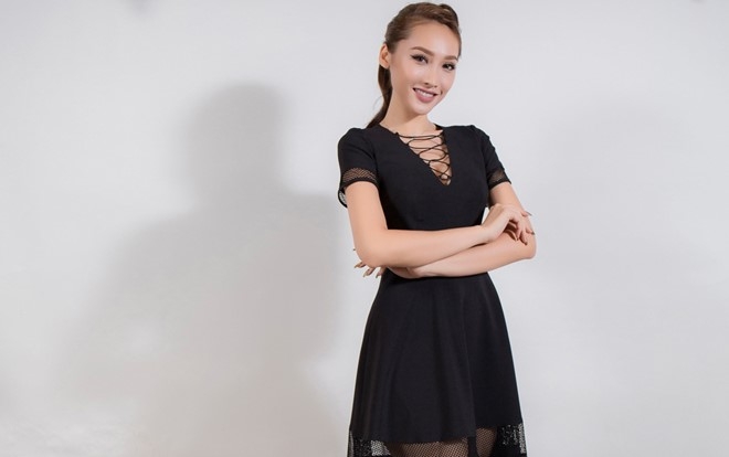 Ngoc Lan duoc ong xa thap tung di tiec hinh anh 8