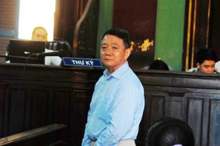 Lừa tiền, đại gia, kiều nữ, vào tù, Hoa hậu quý bà Tuyết Nga, Phương Nga, người đẹp, Sài Gòn, ngân hàng,