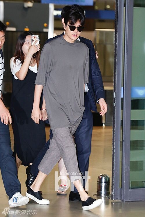 Lee Min Ho xuất hiện tươi rói sau tin đồn chia tay Suzy 1