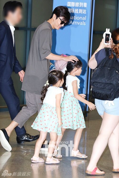 Lee Min Ho xuất hiện tươi rói sau tin đồn chia tay Suzy 6