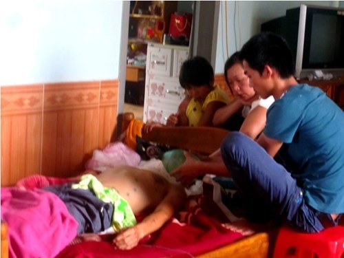 163 năm tù cho nhóm thanh niên truy sát trai làng - ảnh 1