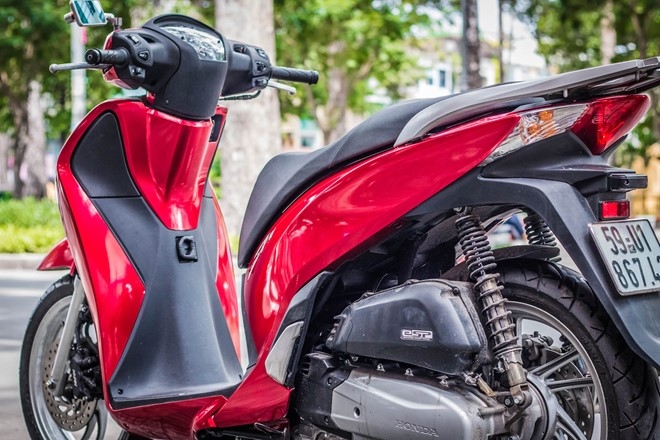Loat Honda SH doi mau bang decal o Sai Gon hinh anh 8
