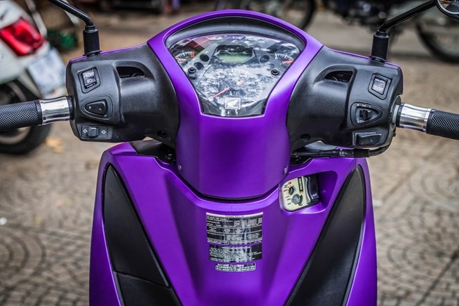Loat Honda SH doi mau bang decal o Sai Gon hinh anh 10