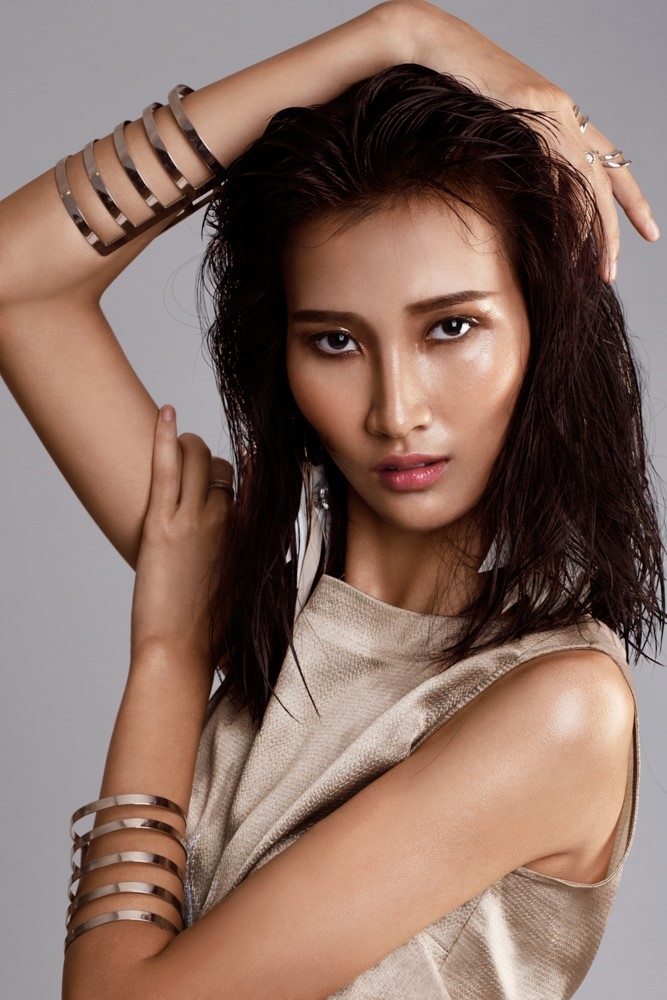 Thi sinh Next Top Model lot xac trong bo anh moi hinh anh 4
