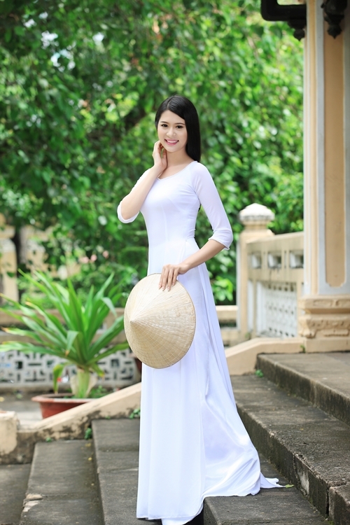 Cô gái 20 tuổi miền Tây thi Hoa hậu Việt Nam