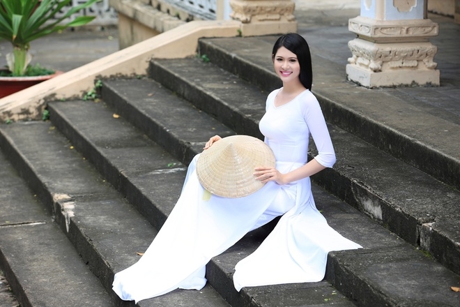 Cô gái 20 tuổi miền Tây thi Hoa hậu Việt Nam