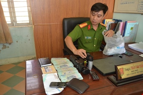 Bat nhom giang ho lien tinh bat coc tong tien hinh anh 2