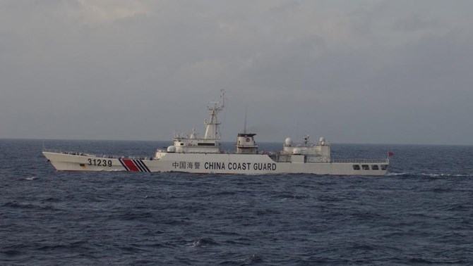 230 tàu cá, tàu tuần duyên Trung Quốc ồ ạt tiến vào vùng biển tranh chấp với Nhật