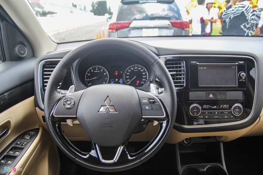 Chi tiet Mitsubishi Outlander vua ra mat tai VN hinh anh 11