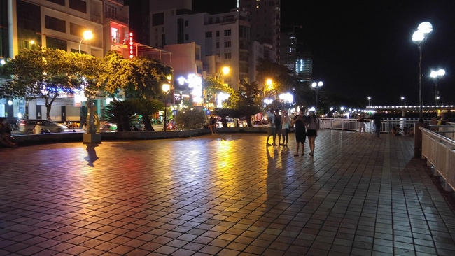 Mới mở cửa ở Việt Nam 1 ngày, người người nhà nhà đã rủ nhau bắt Pokémon GO ở khắp nơi rồi đây này! - Ảnh 24.