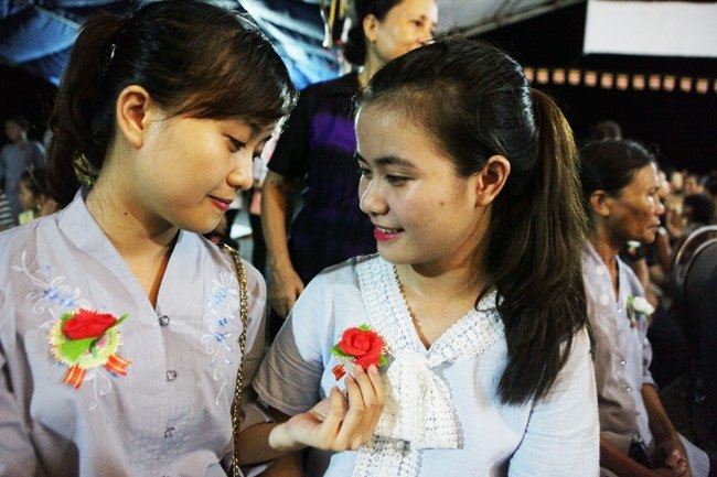 nhung hinh anh xuc dong trong mua vu lan bao hieu hinh anh 11