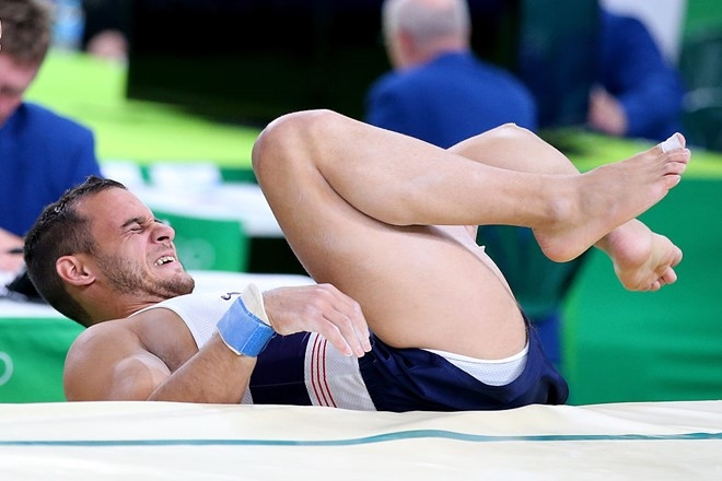 Pha gay gap chan cua VDV Phap tai Olympic hinh anh 4